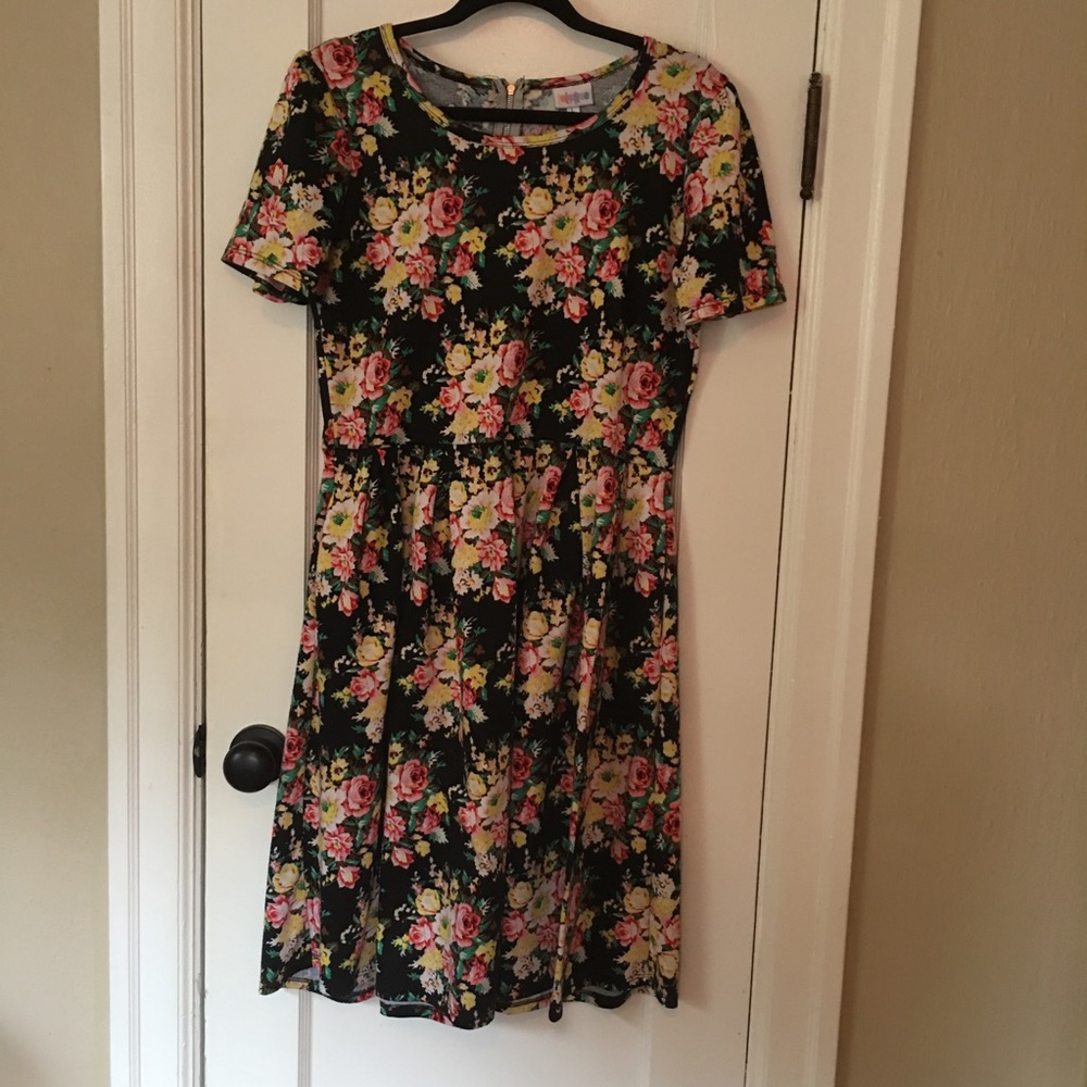LuLaRoe Floral Amelia